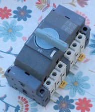 Socomec SIRCO M 22DC1004  inverseurs de sources modulaires