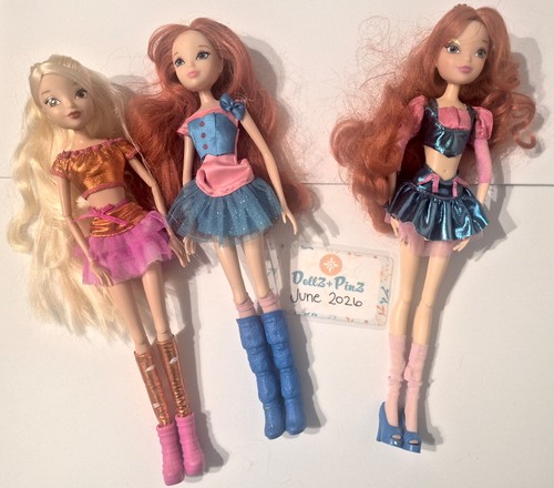 Winx club doll lot flora - club, and
