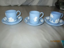 WEDGWOOD  lot de 3 TASSES À