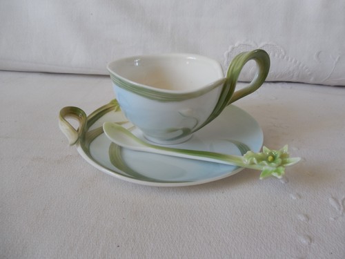 Tasse porcelaine decor - a,