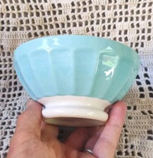 ANCIEN BOL À GODRONS BLEU CIEL STYLE DIGOIN TAILLE MOYENNE (2)