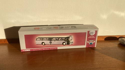 Bus américain corgi - bus,