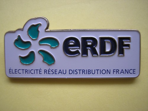 Pin publicitaire - 1,
