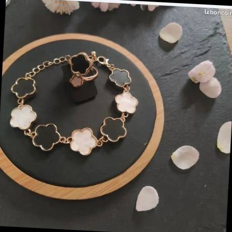 Ensemble bracelets ajustables