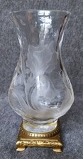 Vase à décor de Lys