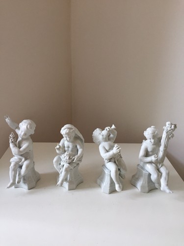 Anciens chérubins putti