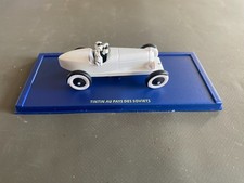 dans la collection les