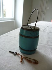 Ancienne tirelire forme