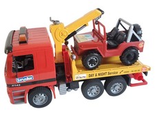 Camion dépanneuse Bruder