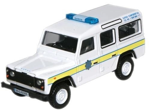 Garda land rover defender - garda,