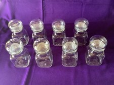 8 Petits Pots à Épices en verre blanc transparent.  Vintage (années 80)