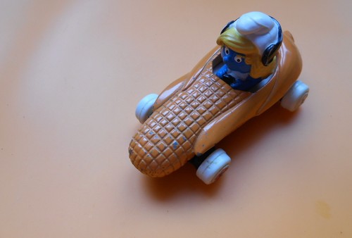 Voiture orange - ,