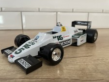 Voiture Miniature F1 1/24 Williams FW08 Burago « Pilote Derek Daly »