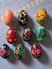 13) Lot de 9 -Œufs de Pâques