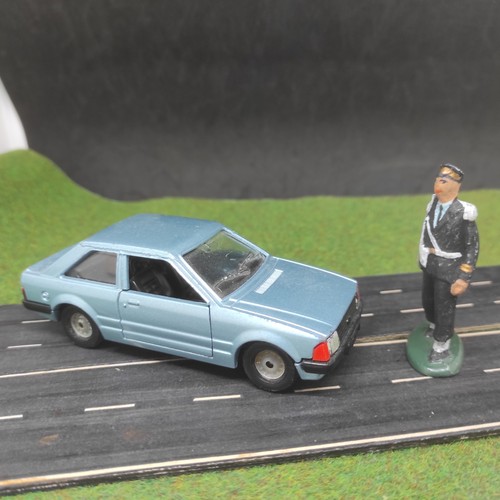 Corgi toys ford escort gl - toys, 1.3