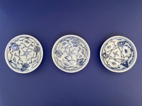 Lot trois petites assiettes - lot,