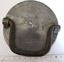 Superbe & gros bouchon en étains S.T. SGDG Exposition d'hygiene Paris 1888 - B3