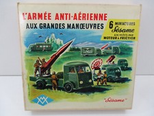 COFFRET SESAME MILITARY ARMEE ANTI AERIENNE 6 MINIATURES à FRICTION 1964 1/70