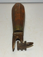 -OUTIL ANCIEN ROUANNE RAINETTE de TONNELIER COLLECTION VITRINE belle Patine  D