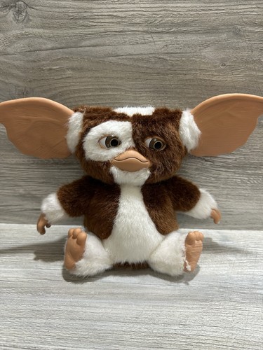 Neca gizmo from - neca, the