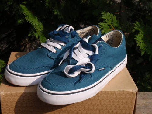 Pair men s skateboarding - 1, of