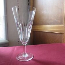 1 flute a champagne en cristal