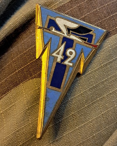 Insigne militaire - insigne,