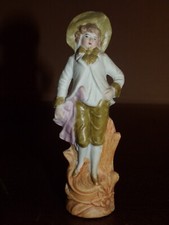 Figurine en biscuit homme 13