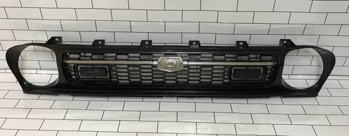 Grille avant nissan datsun - grille,