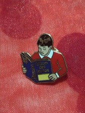 Pin's Pins Pin Badge Collection livre BD roman L'ALBUM DES JEUNES Vintage PUB