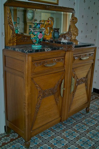 Vends une salle manger - une, en