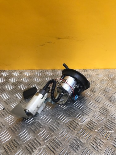 Pompe essence pour - à, r
