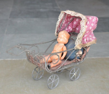 Vintage Bébé Fille Assis En