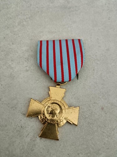 Medaille croix combattant - croix, du