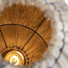 Lampadaire tripode en jonc de