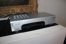 DECODEUR STEREO SATELLITE RECEIVER SAT 2450