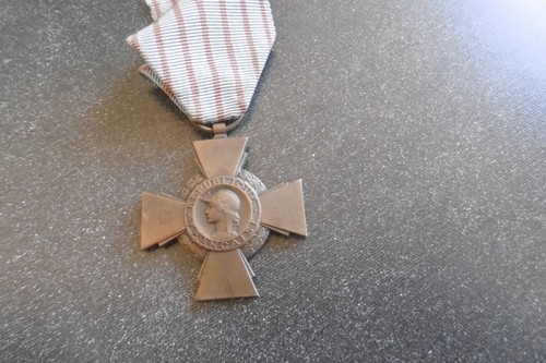 Medaille militaire croix du - medaille,