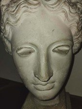 TETE DE MINERVE SUR SOCLE