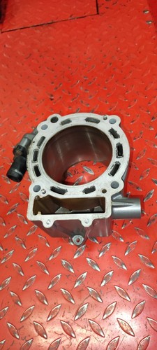 Cylindre piston 690 duke - piston,