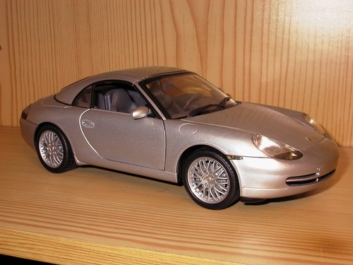 Porsche 911 996 - 1/18,