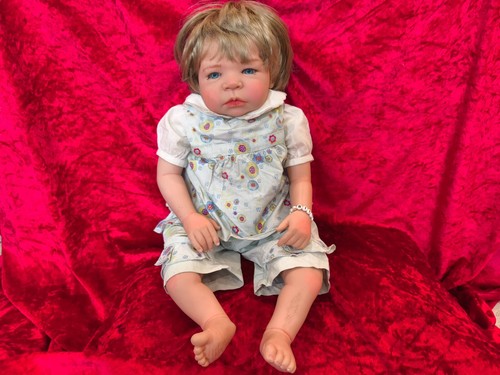 Tres joli bebe reborn - joli,