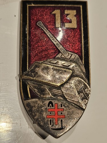 Insigne militaire pucelle du - ,