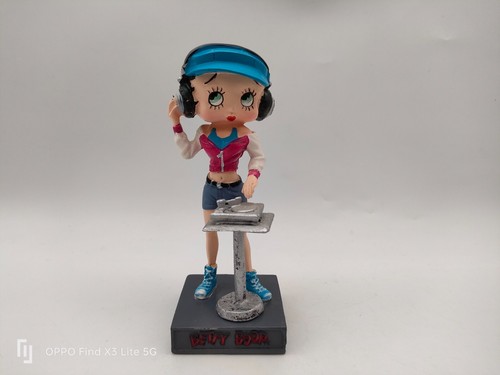 Betty boop show - boop, jockey