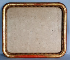 Cadre ancien à doucine +verre feuillure: 30 à 31x26 cm bois stuc doré C774