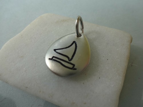Pendentif argenté acier - pendentif,