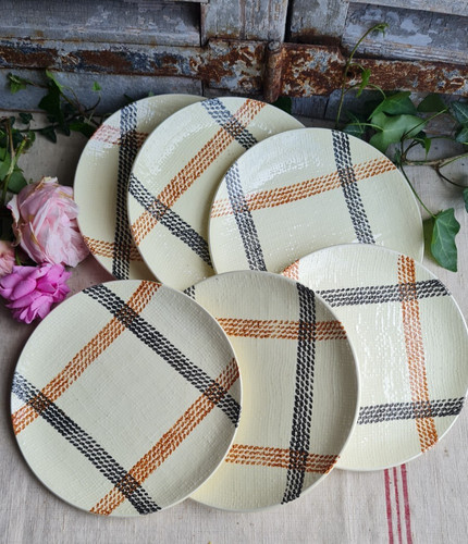 Anciennes petites assiettes - anciennes,