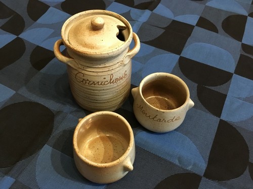 Ensemble pot cornichons et - pot, à