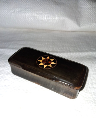 Petite boite ancienne - petite,
