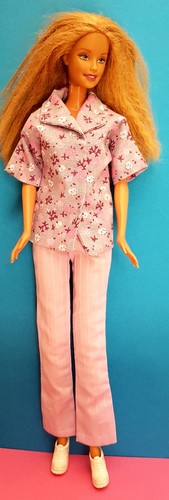 Barbie lot vêtements - barbie,