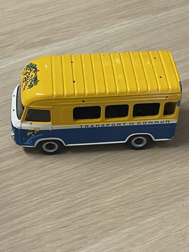 Altaya saviem minibus - 1/43,